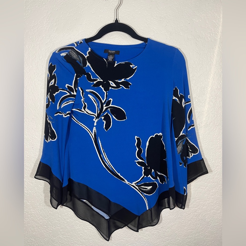 Alfani Black and‎ Blue floral print blouse with sheer sleeves ✨